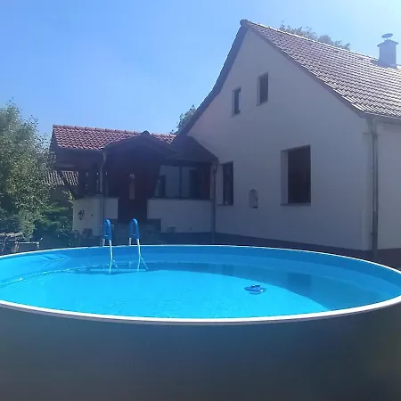 Chalupaunas Hluboká nad Vltavou